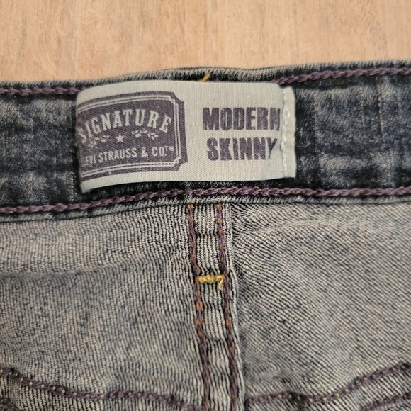 Signature by Levi's Strauss & Co Modern Skinny Jeans Women 16 L/C Blue Dark Wash - Picture 6 of 10